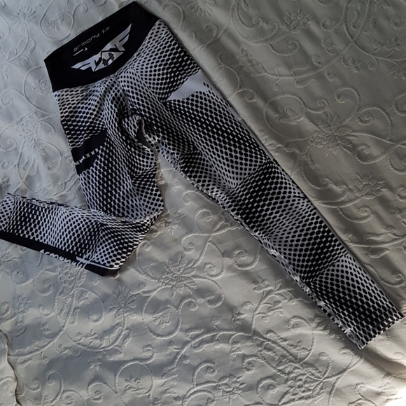 ๐พ3 for 30 Armony Fit Leggings